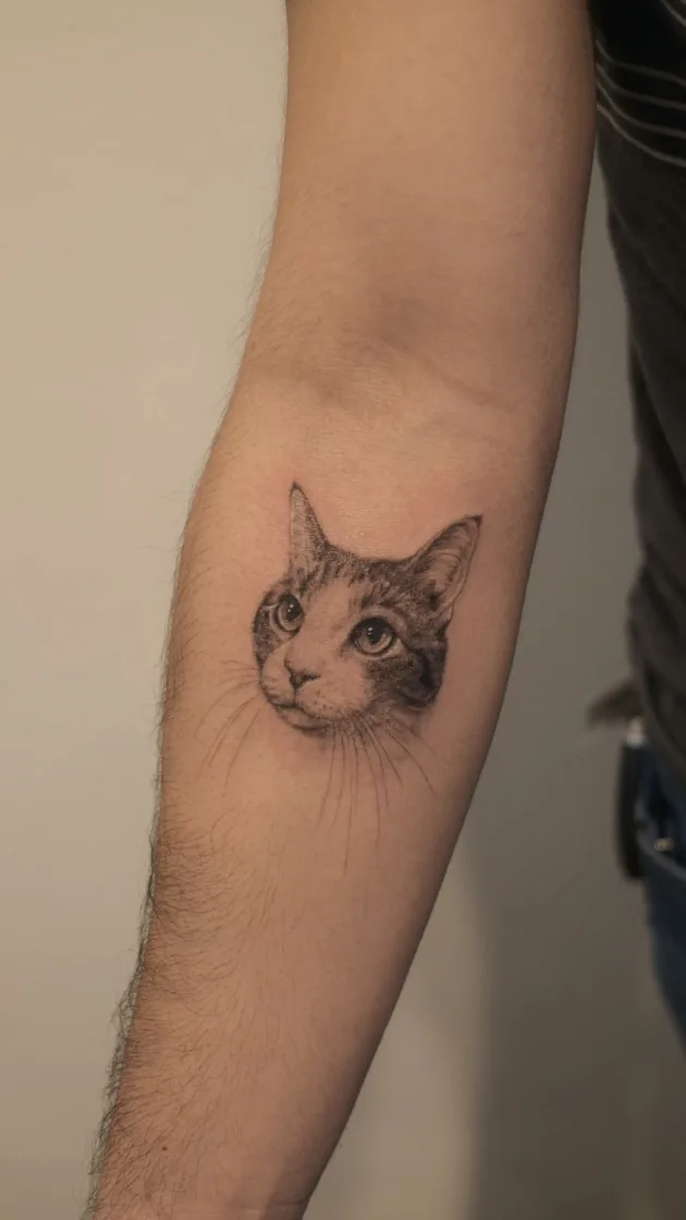 Cat portrait tattoo by Christian Cruz